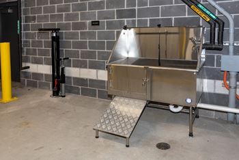 Dog wash center